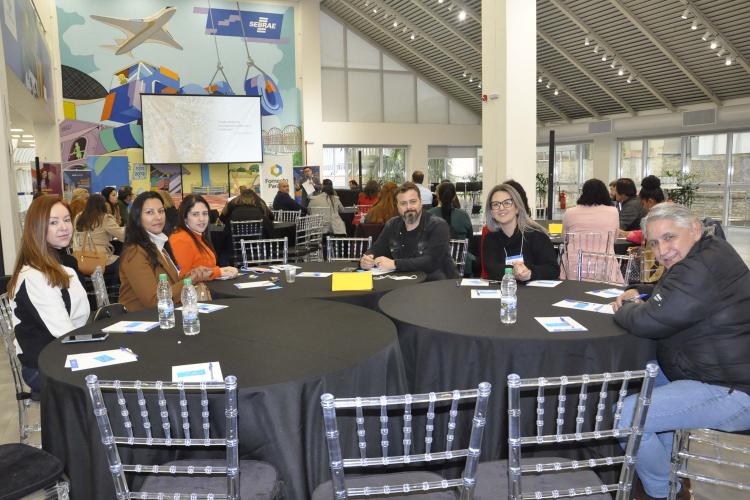 Encontro da Fomento Paraná e Sebrae aborda importância do planejamento no setor de crédito