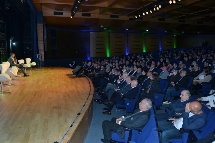 Na foto, Roberto Campos