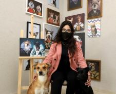 A empreendedora Giovanna Sabatke, que criou uma marca de produtos para animais de estimação