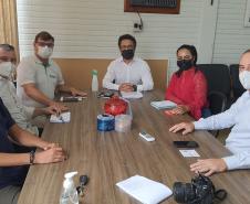 Em PEABIRU, a equipe da Fomento Paraná conversou com o prefeito Julio Frare, 