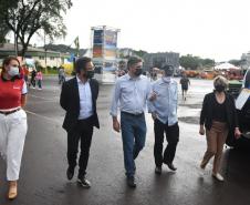 Expobel em Francisco Beltrão. Diretores da Fomento Paraná com o prefeito Cleber Fontana e a secretária Liliana