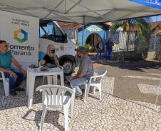 Atendimento da Caravana de Crédito Fomento Turismo em Foz do Iguaçu.