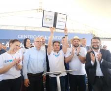Durante o lançamento do novo Centro de Eventos de São José dos Pinhais o ministro Celso Sabino assinou um contrato de financiamento da Fomento Paraná com recursos do Fungetur para apoiar um empreendimento do empresário José Soczeck.