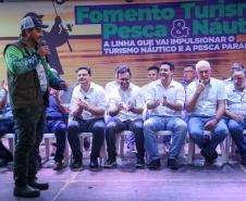 O superintendente da Pesca e Bacias Hidrográficas, Francisco Martin, discursa durante o evento de lançamento da nova linha de crédito da Fomento Paraná.