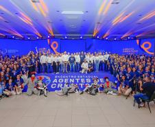 A rede de agentes da Fomento Paraná conta com aproximadamente 450 profissionais atuando em 338 municípios.
