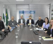 Diretorai da Fomento Paraná recebe Jorge Callado, do Ipartes, para apresentação do relatório de impactos socioeconômicos do crédito da Fomento no PIB estadual