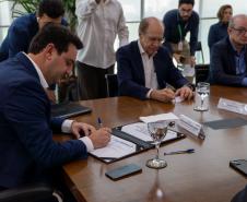 Governador assina formalização de primeiro aporte de recursos feito pela C.Vale no FIDC Agro Paraná.