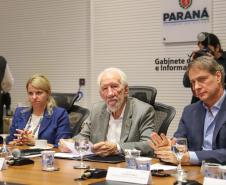 Camila Scucato, superintendente executiva do Paranacidade, o vice-governador Darci Piana e o diretor-presidente da Fomento Paraná, Claudio Stabile, na apresentação do novo índice que reconhece cidades do Paraná com melhor desempenho em projetos financiados pelo SFM