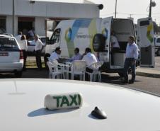 Taxistas que prestam serviços no Aeroporto Internacional Afonso Pena, em São José dos Pinhais, agora podem conhecer e contratar uma operação de crédito da linha Banco do Empreendedor Taxistas, da Fomento Paraná.