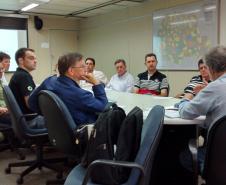 A equipe da Fomento Paraná realizou nesta segunda-feira (17) um workshop com técnicos do Paranacidade sobre a operacionalização da linha de crédito FGTS – Pró Transporte, destinada exclusivamente a contratações junto ao setor público.