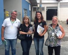 Pescadores do litoral paranaense que são permissionários do Mercado Municipal de Matinhos terão acesso facilitado às linhas de crédito da Fomento Paraná para a compra de balcões refrigerados e outros equipamentos, para atender às normas da Vigilância Sanitária relativas à venda de pescado. 
