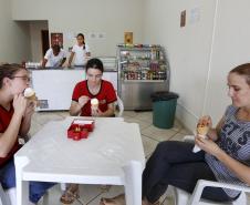 A sorveteria da Jéssica Caroline Evangelista foi aberta com apoio de linha de crédito de baixo custo do Banco do Empreendedor.