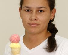 A sorveteria da Jéssica Caroline Evangelista foi aberta com apoio de linha de crédito de baixo custo do Banco do Empreendedor.