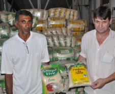 A produção de arroz da Cooperativa de Comercialização e Reforma Agrária Avante (Coana), que reúne 1.300 famílias cooperadas em Querência do Norte, no Noroeste do Paraná, deve dobrar nos próximos anos. O incremento da produção está sendo viabilizado por meio de um financiamento concedido em julho de 2013 pela Fomento Paraná.