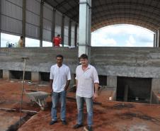 A produção de arroz da Cooperativa de Comercialização e Reforma Agrária Avante (Coana), que reúne 1.300 famílias cooperadas em Querência do Norte, no Noroeste do Paraná, deve dobrar nos próximos anos. O incremento da produção está sendo viabilizado por meio de um financiamento concedido em julho de 2013 pela Fomento Paraná.