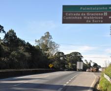 A Prefeitura de Quatro Barras, na Região Metropolitana de Curitiba trabalha nas obras de pavimentação de um trecho de 6,5 quilômetros da Estrada do Palmitalzinho. 