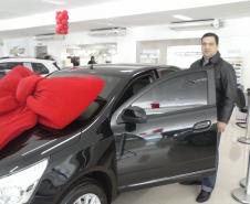 O motorista de táxi Marcos Roberto Zandoná é o segundo profissional de Cornélio Procópio, no norte pioneiro do estado, a obter um financiamento da Fomento Paraná na linha Taxistas. 