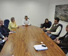 Técnicos da Fomento Paraná estão percorrendo a região metropolitana de Curitiba (RMC) para divulgar as linhas de crédito de baixo custo disponibilizadas pela instituição para apoiar empreendedores.À tarde, o gerente de relações institucionais da Fomento Paraná, Paulo Morva, visitou a Associação Rádio Taxi Araucária para mostrar os benefícios da linha de crédito exclusiva para os associados da entidade. 