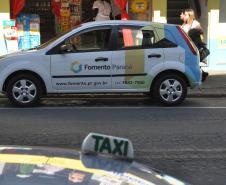 Técnicos da Fomento Paraná estão percorrendo a região metropolitana de Curitiba (RMC) para divulgar as linhas de crédito de baixo custo disponibilizadas pela instituição para apoiar empreendedores.Na manhã desta quinta-feira (7), a equipe esteve em Campo Largo, onde se reuniram com representantes da Associação Comercial e Industrial de Campo Largo e com taxistas.