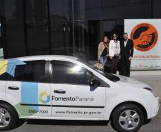 Técnicos da Fomento Paraná estão percorrendo a região metropolitana de Curitiba (RMC) para divulgar as linhas de crédito de baixo custo disponibilizadas pela instituição para apoiar empreendedores. Na manhã desta quinta-feira (7), a equipe esteve em Campo Largo, onde se reuniram com representantes da Associação Comercial e Industrial de Campo Largo e com taxistas.