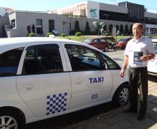 Nesta terça-feira (19) pela manhã, técnicos da Fomento Paraná estiveram em Campina Grande do Sul, onde conversaram com taxistas para divulgar a linha especial para o segmento.