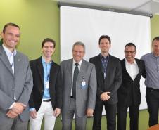 A Fomento Paraná e a distribuidora de medicamentos curitibana Nunesfarma assinaram nesta quarta-feira (12) um contrato de financiamento de R$ 3,9 milhões pela linha Inovacred. Este é o segundo contrato nesta linha que a Fomento Paraná assina em 2014. 