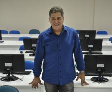 O empresário curitibano Rubens Fava abriu uma filial da instituição de ensino superior à distância Unopar em Curitiba há dois anos. Para ampliar o atendimento aos estudantes, Fava decidiu procurar um local maior e mais adequado. Para isso, ele buscou crédito na Fomento Paraná, instituição financeira de desenvolvimento do Governo do Estado. 