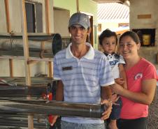 Com espírito empreendedor Maguelniski decidiu ter fabricação própria de calhas e foi por meio da Fomento Paraná, instituição financeira de desenvolvimento do Governo do Estado, que ele conseguiu um financiamento para comprar uma máquina dobradeira e outra para fazer canos galvanizados (de alumínio e inox).