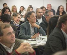 Jantar de confraternização com lideranças e empreendedores no evento Fomento Paraná e ACP nos Bairros. O evento conta com a palestra motivacional do professor Osmar Coutinho “EU-preendedorismo: como motivar, comprometer, trabalhar em equipe, fidelizar clientes, aumentar as vendas e superar todas as metas”. Foto: Felipe Rosa.