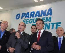 Governador Beto Richa recebe prefeitos e autoriza obras de saneamento, libera recursos para a Saúde e homologa licitações para obras urbanas.Curitiba, 02/06/2015.