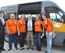 A nova linha de financiamento foi lançada em evento com a presença do governador Beto Richa. O crédito é destinado a micro e pequenos empreendedores para compra de veículos novos. Richa disse que a medida irá ajudar os empreendedores, melhorar as condições de trabalho dos transportadores e garantir segurança aos estudantes e turistas.