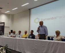 A Fomento Paraná está fazendo ações no litoral para promover a divulgação da linha de crédito Banco do Empreendedor - Transporte Escolar e Turismo e das ações da Operação Verão 2016 - Fomento Paraná. Nestq quinta-0feira, 24, o evento de lançamento foi realizado nas dependências do Sesc Caiobá.