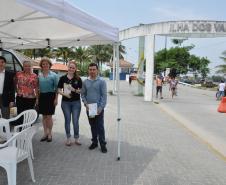 A Fomento Paraná está fazendo ações no litoral para promover a divulgação da linha de crédito Banco do Empreendedor - Transporte Escolar e Turismo e das ações da Operação Verão 2016 - Fomento Paraná. O lançamento foi no Senac Paranaguá, na manhã desta quinta, 24/9.