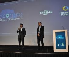 Agentes de crédito e desenvolvimento que tiveram atuação destacada no ano de 2015 nos respectivos municípios foram homenageados durante o ENCONTRO ESTADUAL DE AGENTES.