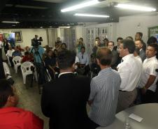 O governador Beto Richa anunciou nesta terça-feira (26), na cooperativa Radio Táxi Faixa Vermelha, em Curitiba, a reabertura da linha de crédito Banco do Empreendedor – Taxista, da Fomento Paraná. 