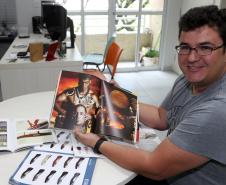FABIO HENTZ- empresa Imagi em Santa Felicidade. Com financiamento oferecido pela Fomento Paraná, ele comprou equipamento de ponta, gerou empregos em plena recessão, e tornou a empresa conhecida internacionalmente.