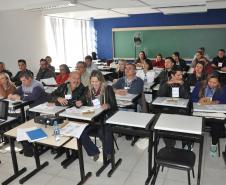 A Fomento Paraná conclui nesta sexta-feira (29) a capacitação de uma nova turma de agentes de crédito. São 49 pessoas que atuam em prefeituras e outras instituições parceiras em todo o Paraná. No total, são 45 municípios representados nessa turma. 