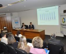 Luiz Renato Hauly, diretor de mercado e relações institucionais da Fomento Paraná, comenta as linhas de crédito da instituição durante o workshop "Linhas de Financiamento para 2016", promovido pela Abimaq, em Curitiba.
