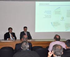 Luiz Renato Hauly, diretor de mercado e relações institucionais da Fomento Paraná, comenta as linhas de crédito da instituição durante o workshop "Linhas de Financiamento para 2016", promovido pela Abimaq, em Curitiba.