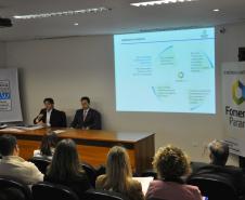 Luiz Renato Hauly, diretor de mercado e relações institucionais da Fomento Paraná, comenta as linhas de crédito da instituição durante o workshop "Linhas de Financiamento para 2016", promovido pela Abimaq, em Curitiba.
