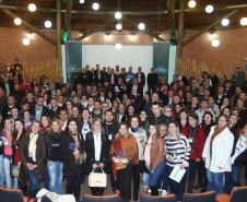 As prefeituras de Marechal Cândido Rondon, Foz do Iguaçu e Querência foram as vencedoras do Prêmio Fomento Paraná e Sebrae-PR de Microcrédito, respectivamente nas categorias Produção, Qualidade e Desenvolvimento Local.
O evento teve a participação de 280 agentes de diversos municípios do Estado. 