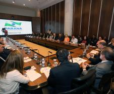 O lançamento do programa Fomento Cultura foi feito pelo presidente da Fomento Paraná, Juraci Barbosa, e pelo secretário de Estado da Cultura, João Luiz Fiani, em evento no Palácio Iguaçu, em Curitiba, com a presença de produtores culturais, artistas e representantes de entidades do setor.