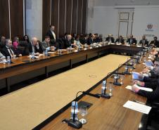 Cerimônia de posse dos integrantes do Conselho Estadual de Parques Tecnológicos (Cepartec), que tem como objetivo a elaboração de um plano estratégico de ciência, tecnologia e inovação, para implementar o Complexo Paranaense de Parques Tecnológicos. 