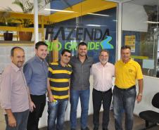 O prefeito de Fazenda Rio Grande, Márcio Wosniak, recebeu o presidente da Fomento Paraná, Juraci Barbosa, que iniciou uma programação de visitas técnicas aos municípios paranaenses.