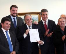 Obras para interligação de bairros afastados com o centro da cidade e ampliação do corredor de ônibus são os projetos que a prefeitura de Campo Largo, na Região Metropolitana de Curitiba, quer executar com recursos financiados pelo Estado