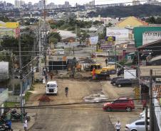 Obra de pavimentação na rua Pompéia, no CIC, Curitiba.
Foto:Luiz Costa/SMCS