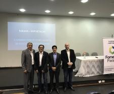 O diretor da Fomento Paraná também participou em Cornélio Procópio de rodada do Seminário de Crédito: Mercado Internacional e Oportunidades de Investimentos em uma parceria com o Conselho Regional de Administração – CRA, realizado no auditório da Universidade Estadual do Norte do Paraná – UENP.