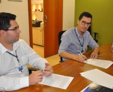 Foi assinado nesta terça-feira, 21 de novembro, o Acordo Coletivo de Trabalho entre a Fomento Paraná, o Sindicato dos Empregados em Estabelecimentos Bancários de Curitiba e Região, e a Associação dos Empregados da Agência de Fomento do Paraná (ASSEAF).