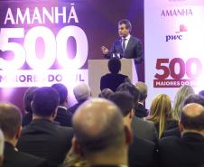 A Fomento Paraná participou da premiação 500 Maiores do Sul, da revista especializada Amanhã, realizado nesta quarta, 22, no Expo Unimed em Curitiba. O evento teve a participação do governador Beto Richa, do juiz federal Sérgio Moro e do presidente do BNDES, Paulo Rabello de Castro, que palestraram para um público formado por empresários e representantes das maiores empresas dos três estados do sul. 