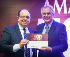 O presidente da Fomento Paraná, Vilson Ribeiro de Andrade, na premiação 500 Maiores do Sul, da revista especializada Amanhã, realizado nesta quarta, 22, no Expo Unimed em Curitiba.
A empresa foi classificada no ranking como a 32ª maior empresa do Paraná e a 69ª do sul do país, de acordo com o indicador VPG -  Valor Ponderado de Grandeza.